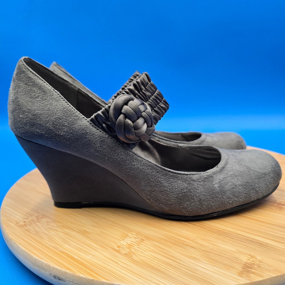 Miss Bisou Grey Faux Suede Wedge Mary Jane Pumps KnotDetail Strap Size 8